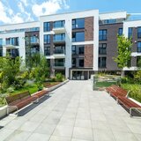 Trei camere, apartament modern cu gradina privata. Mutare imediata